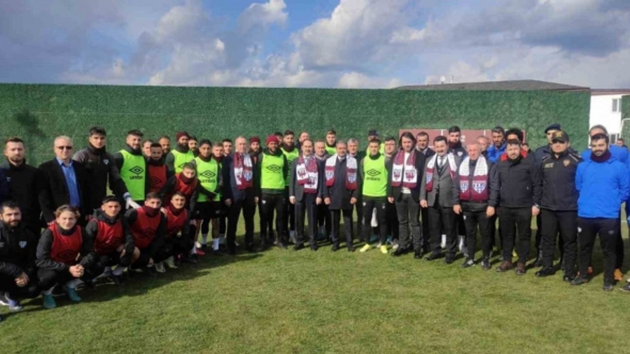 Balıkesir Valisi Hasan Şıldak, Bandırmaspor’a destek verdi
