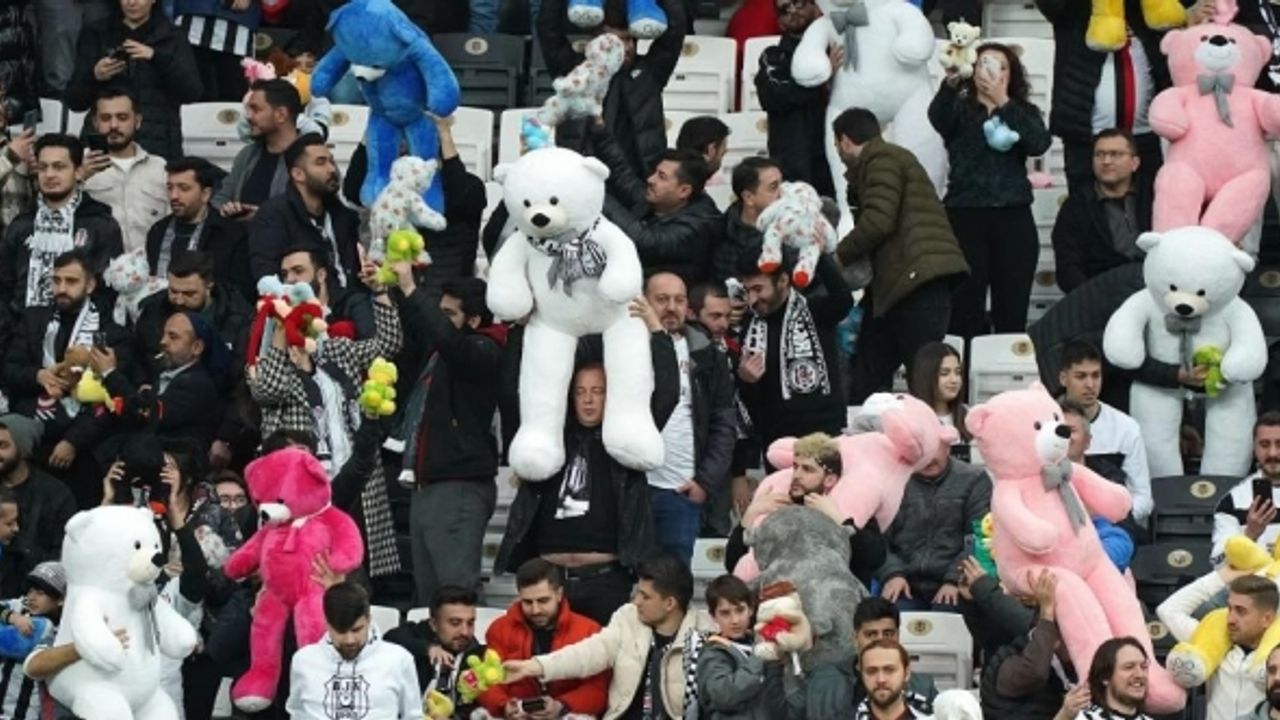 Beşiktaş’ın ’Bu oyuncak sana arkadaşım’ kampanyası dünya basınında