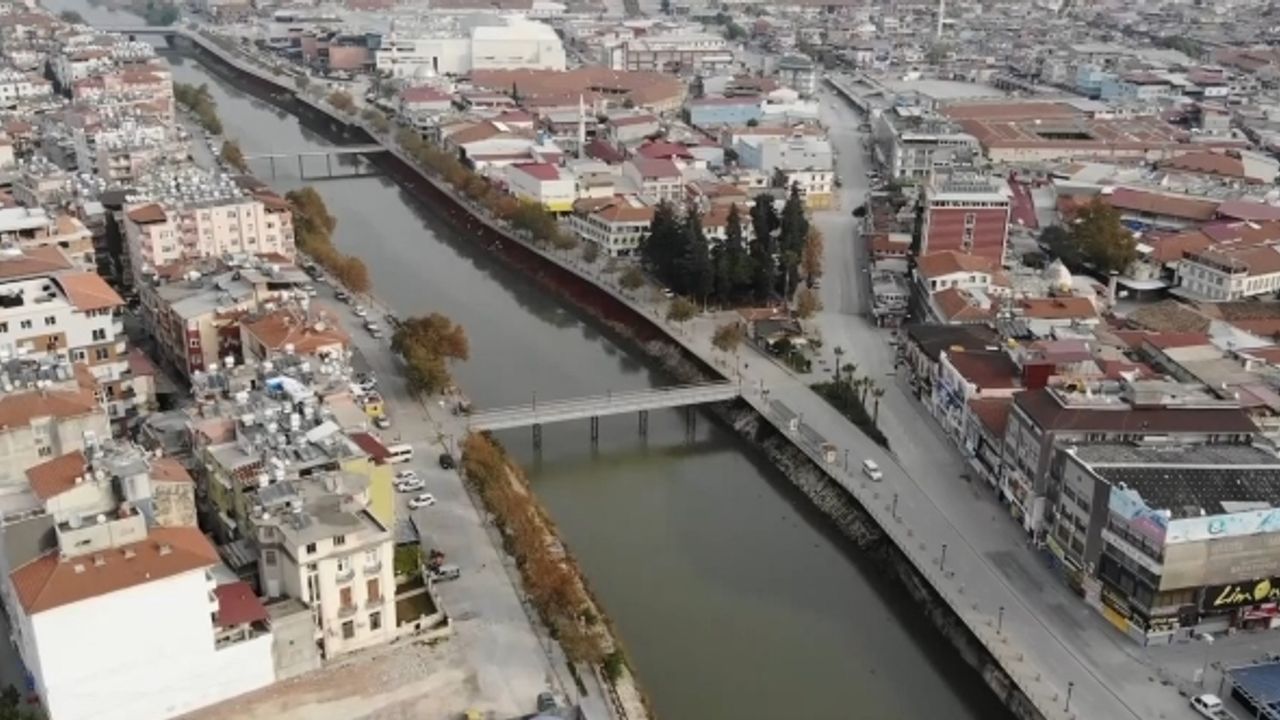Hatay’ın depremden önce ve sonra çekilen görüntüleri afetin boyutunu gözler önüne serdi