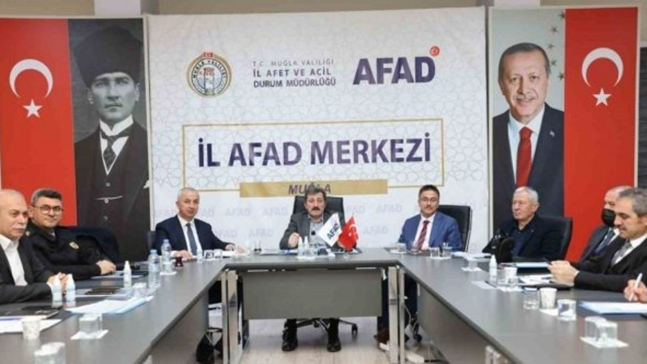 Muğla’da deprem bölgesine yönelik çalışmalar ve yardımlar artarak devam ediyor