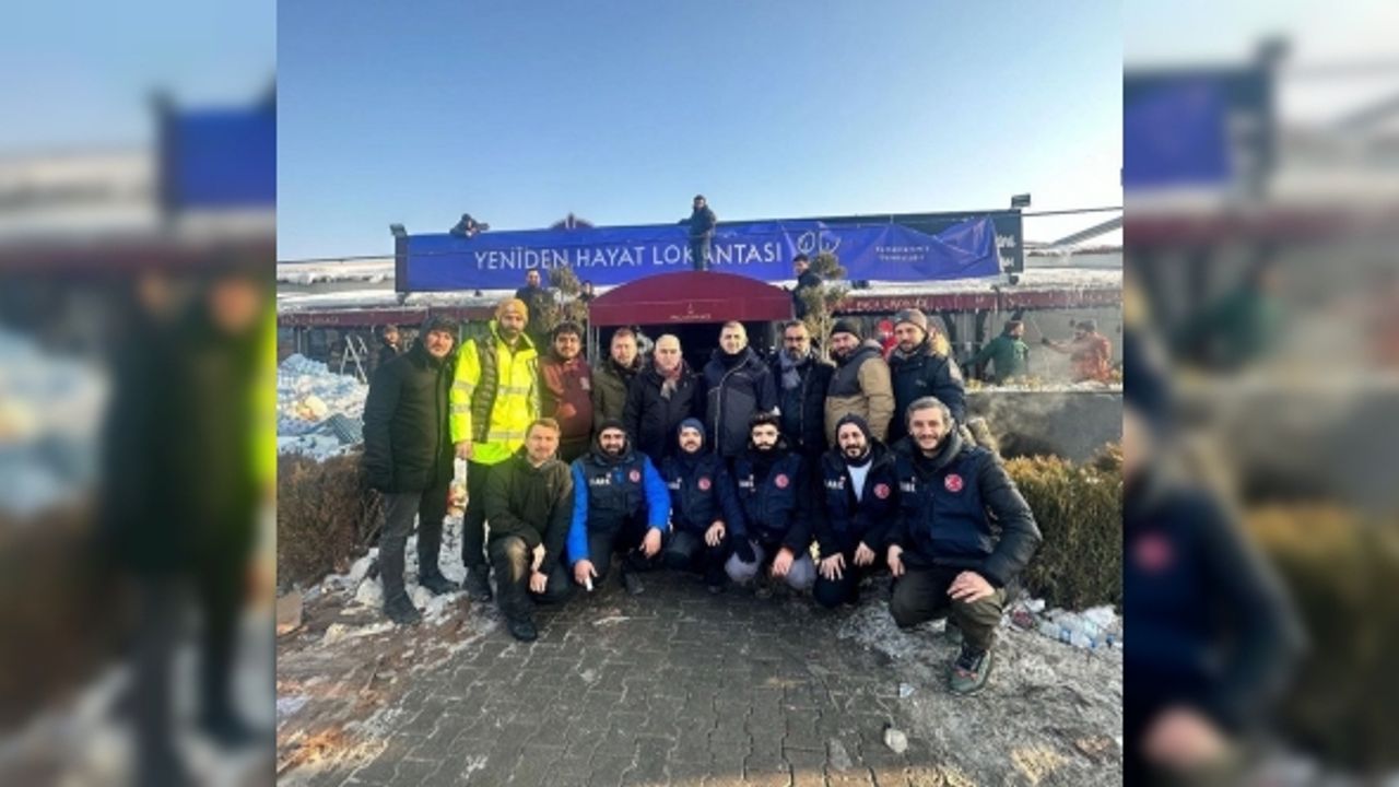 Ünlü şef Ömür Akkor’dan Elbistan’da depremzedeler için ücretsiz lokanta