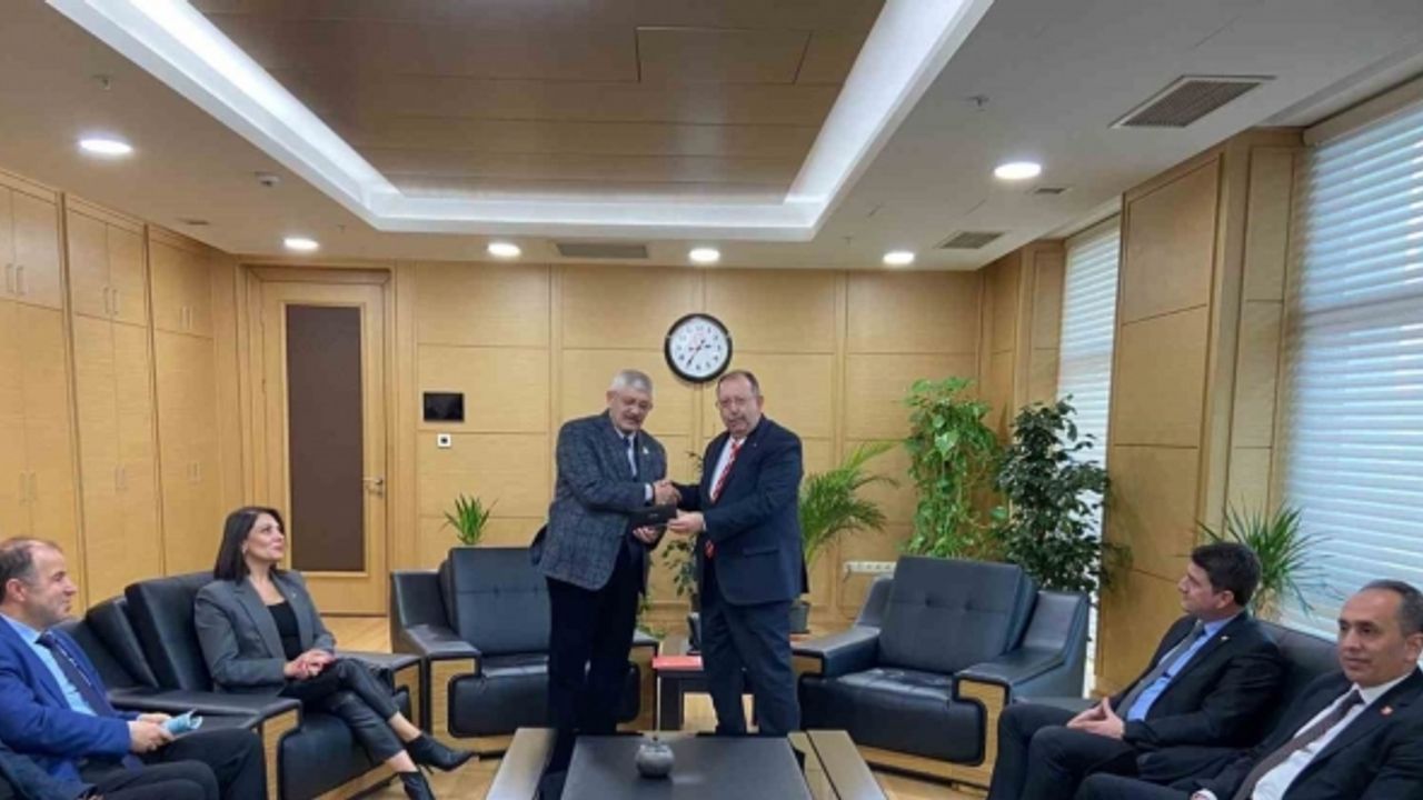 Ata İttifakı ittifak protokolünü YSK’ya sundu