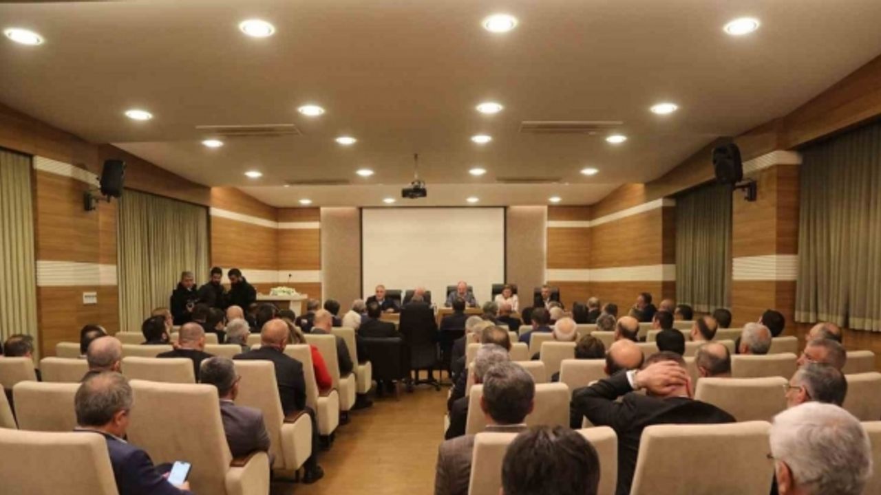 Bakan Varank, 200 dükkan yapımı için bakanlık, büyükşehir ve valilik ortak çalışacak