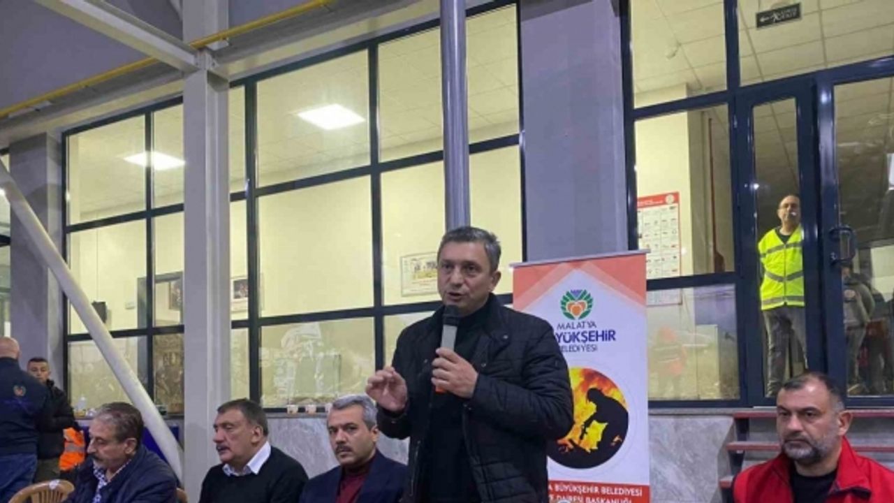 Bakan Yardımcısı Baydaş ile Vali Şahin itfaiyecilerle iftar yaptı