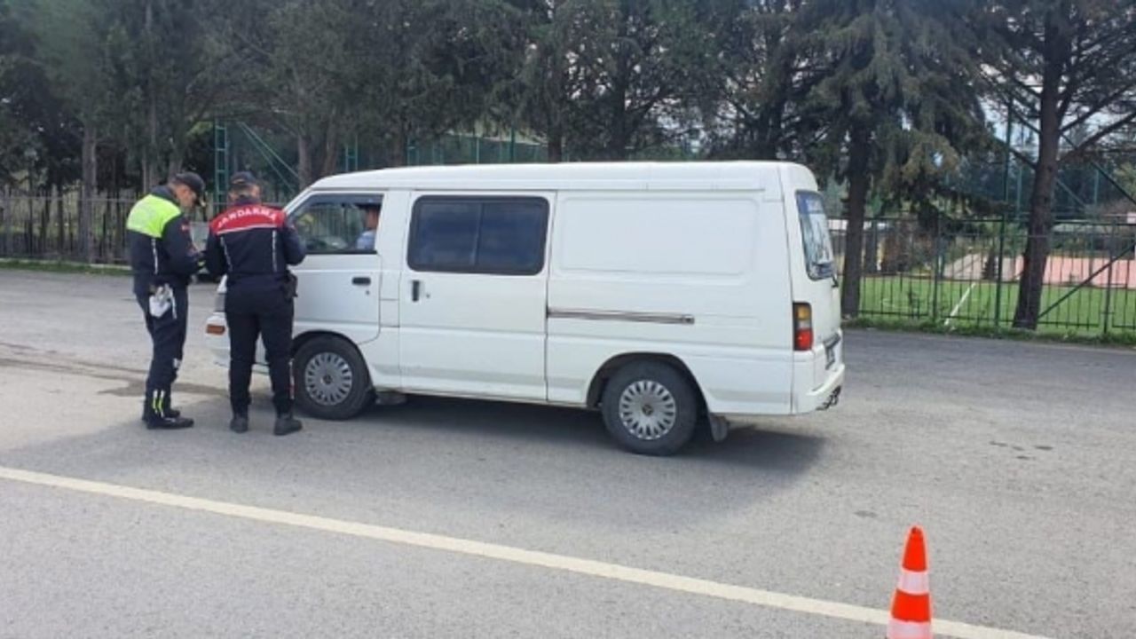 Balıkesir’de 171 şahsa uyuşturucu ve kaçak tütün operasyonu