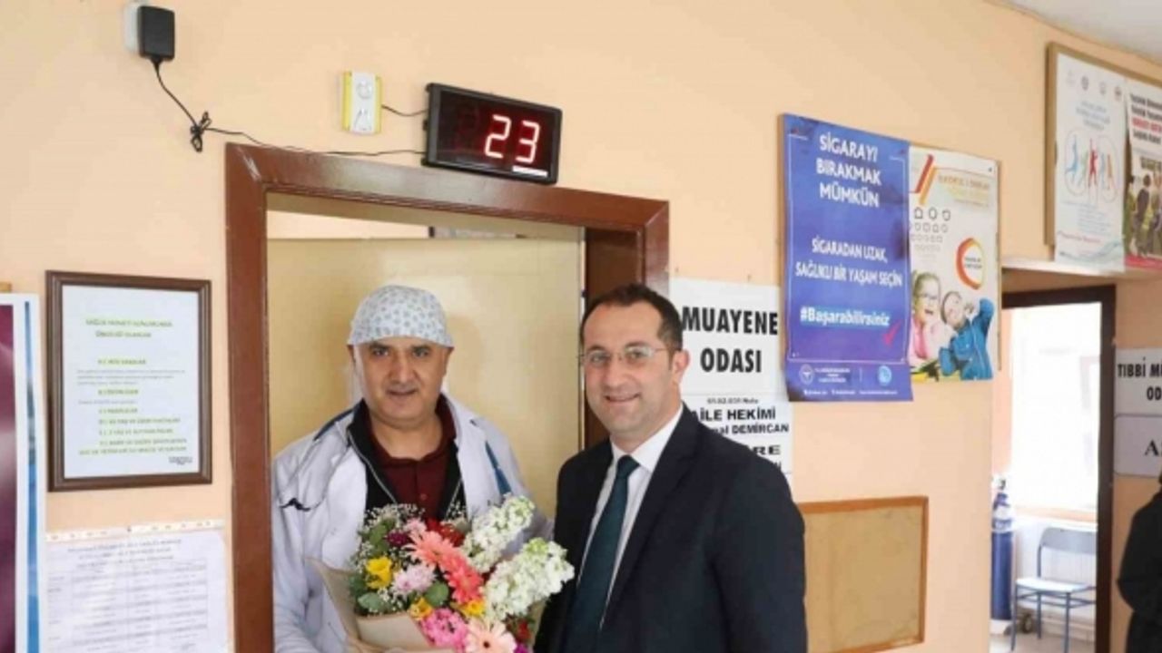 Başkan Ekim sağlık çalışanlarının Tıp Bayramı’nda kutladı