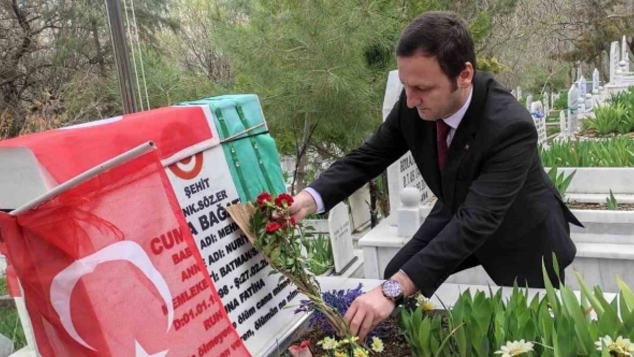 Batman’da 18 Mart Şehitleri Anma Gününde şehit aileleri ve şehit kabirleri ziyaret edildi
