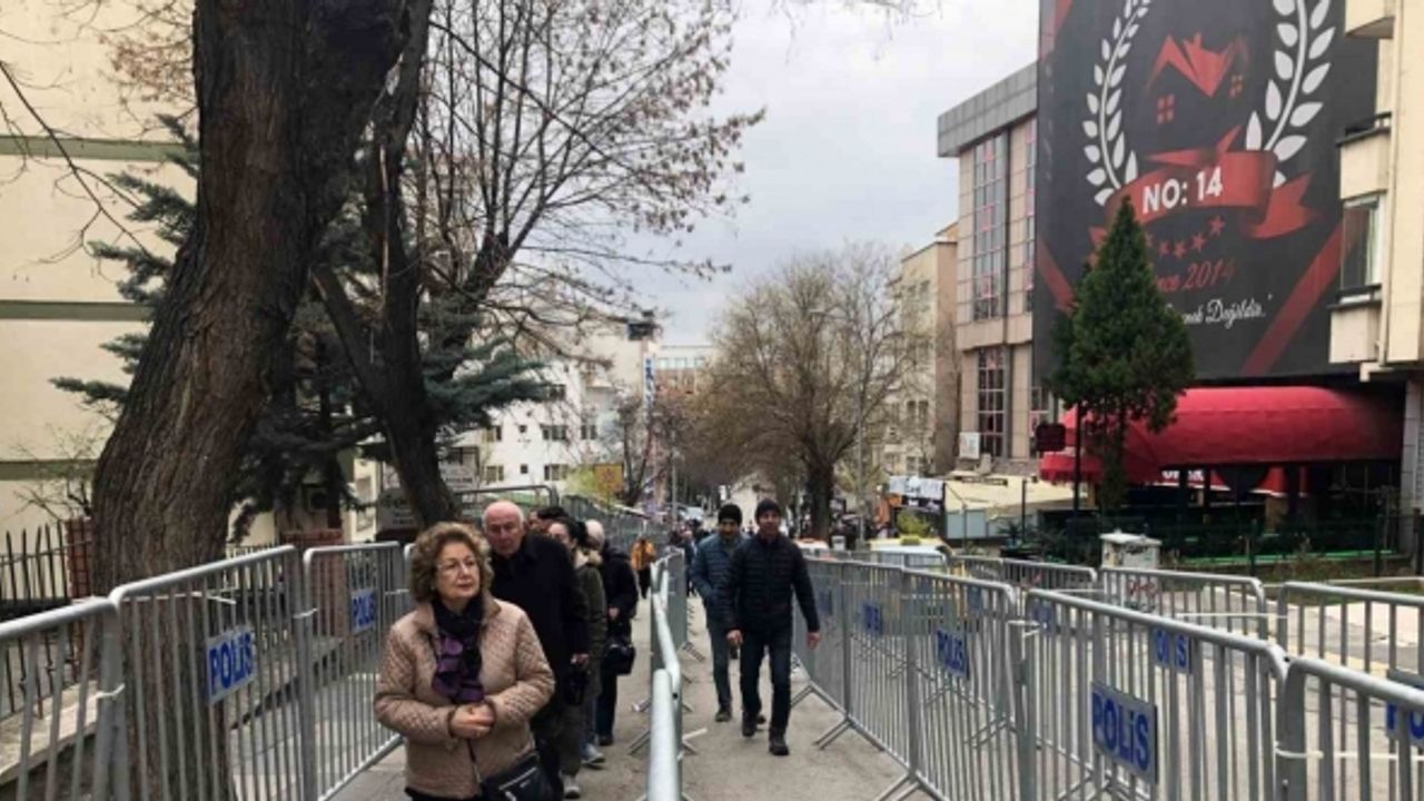 Cumhurbaşkanı adaylarından 11’i için 100 bin imza süreci devam ediyor