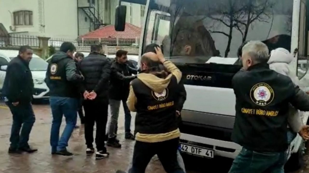 Konya’da caddede silahlı çatışmaya giren 6 şüpheli tutuklandı