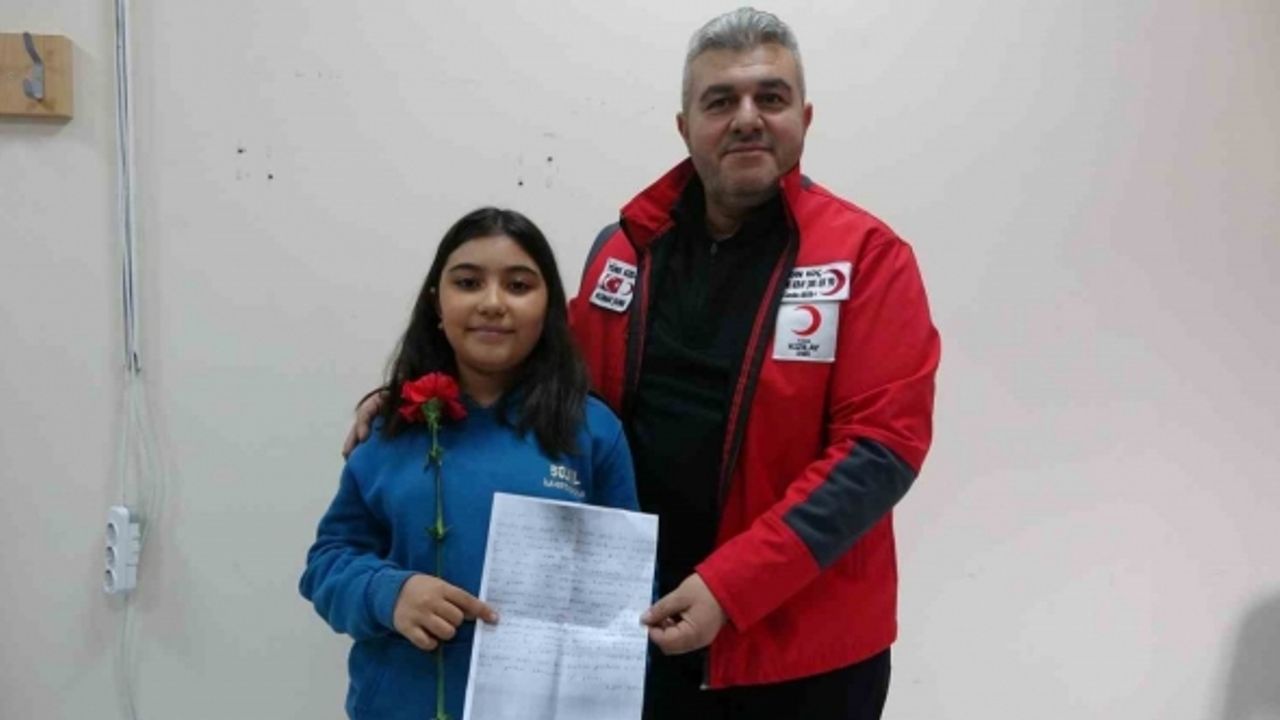 Minik Eylül’ün duygu yüklü mektubuyla 300 öğrencinin yüzü güldü