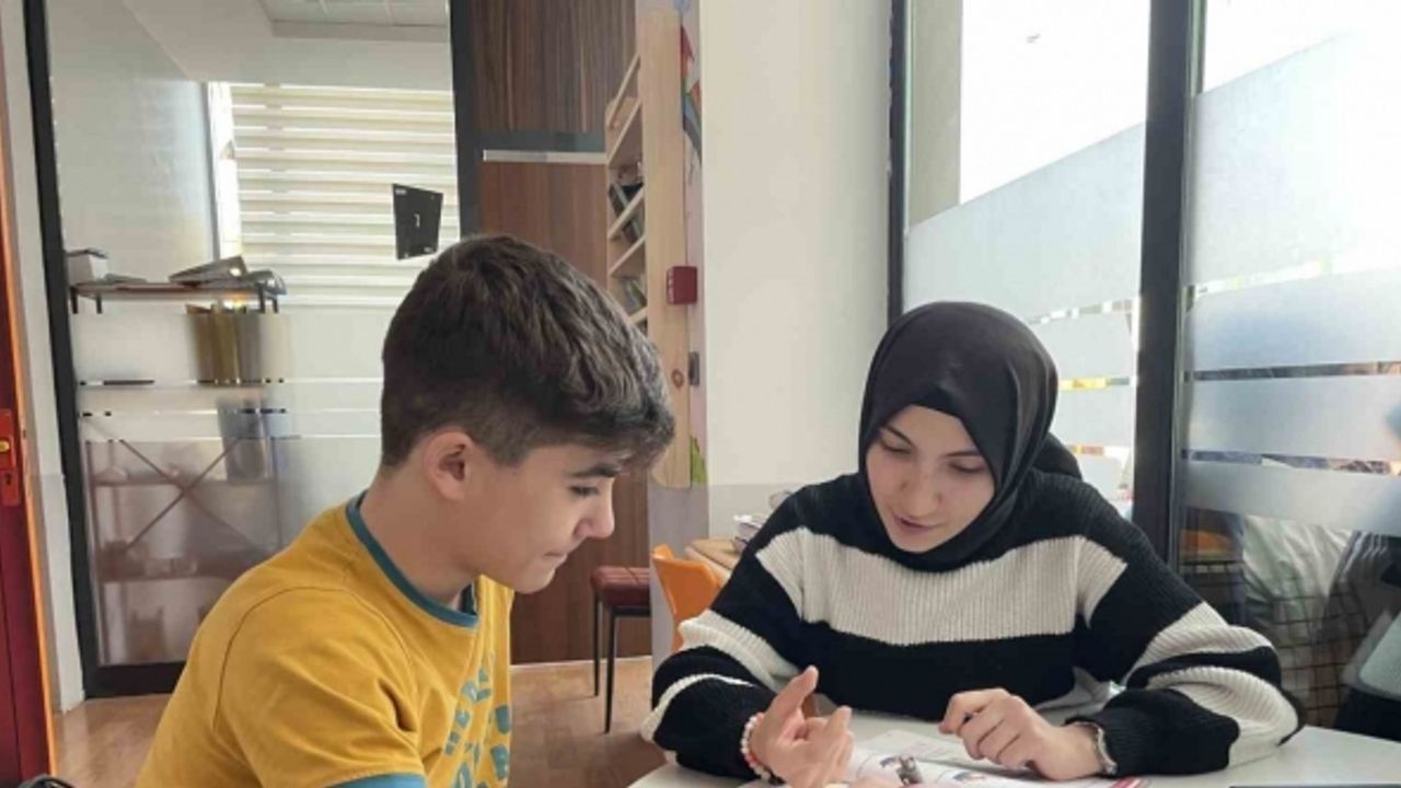 Öğrenciler bu proje ile öğretmenliğe 1-0 önde başlıyor