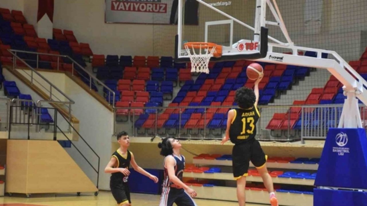U16 Erkekler Basketbol Bölge Şampiyonası başladı