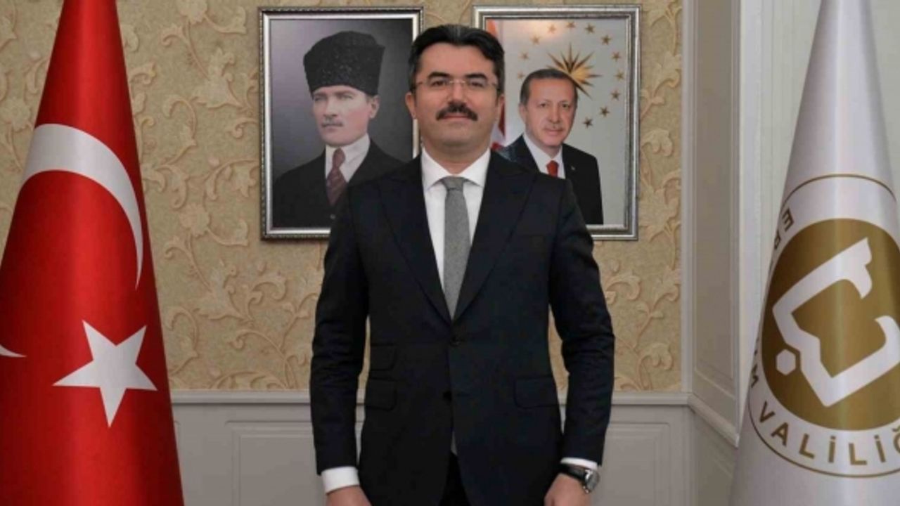 Vali Memiş: “Fedakarlıkta sınır tanımayan doktorlarımızınTıp Bayramı kutlu olsun”