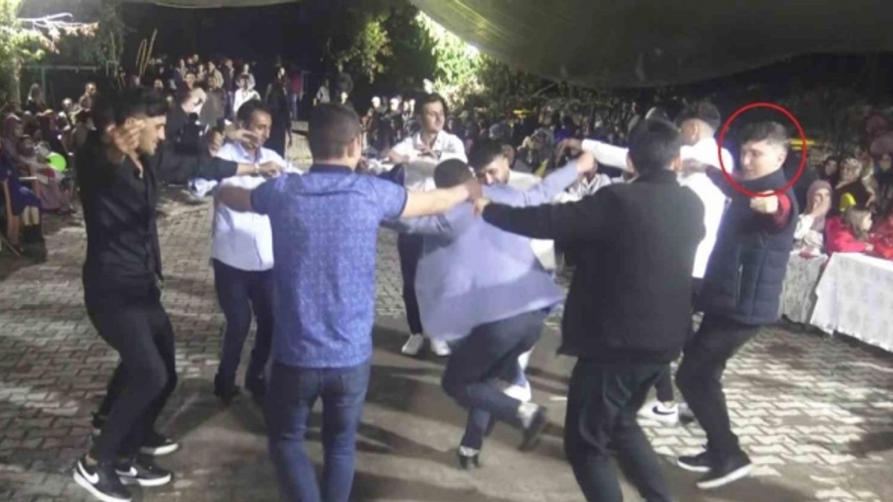Depremde ölen özel harekat polisinden geriye düğünde oynadığı görüntüler kaldı