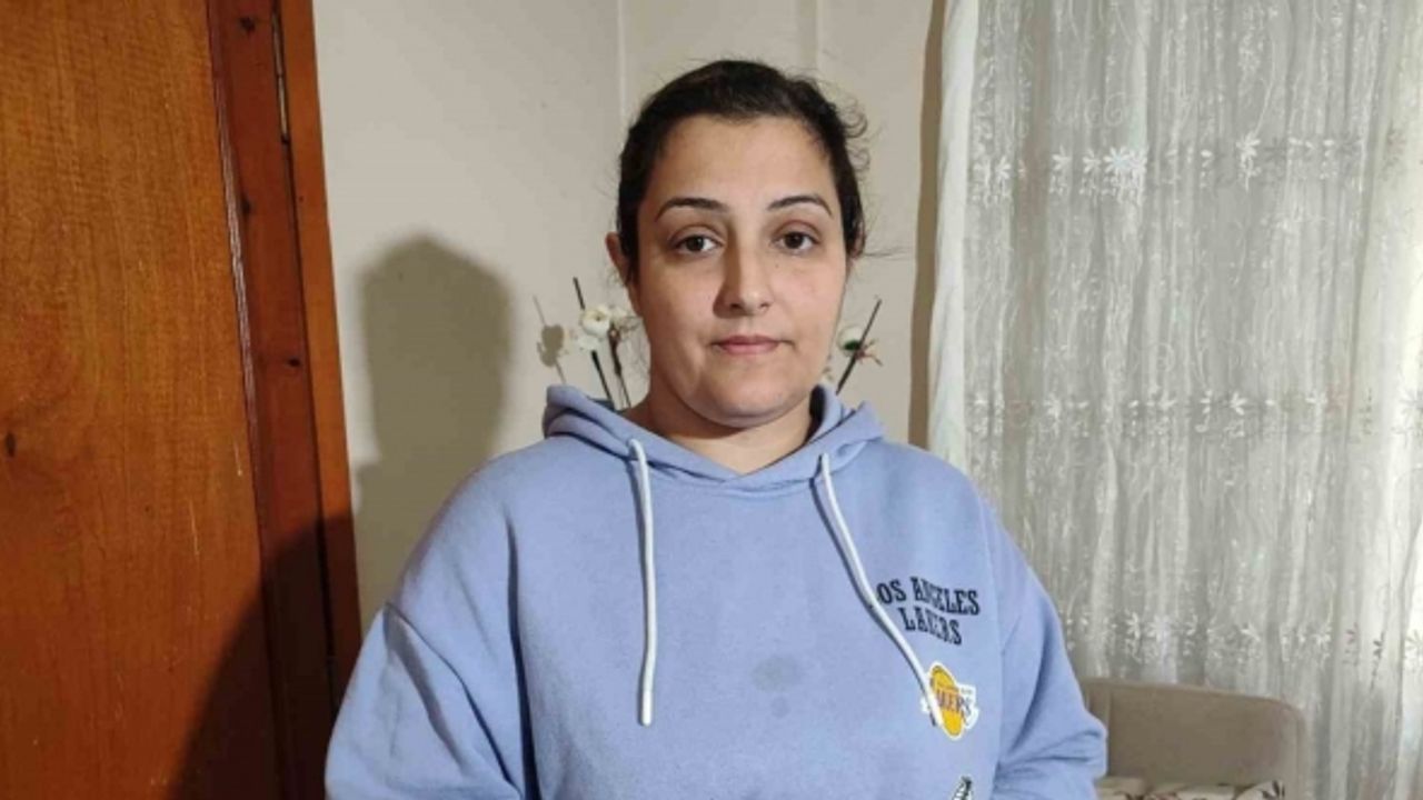 Ev sahibinin çıkarmak istediği kiracı eşyalarını satılığa çıkardı