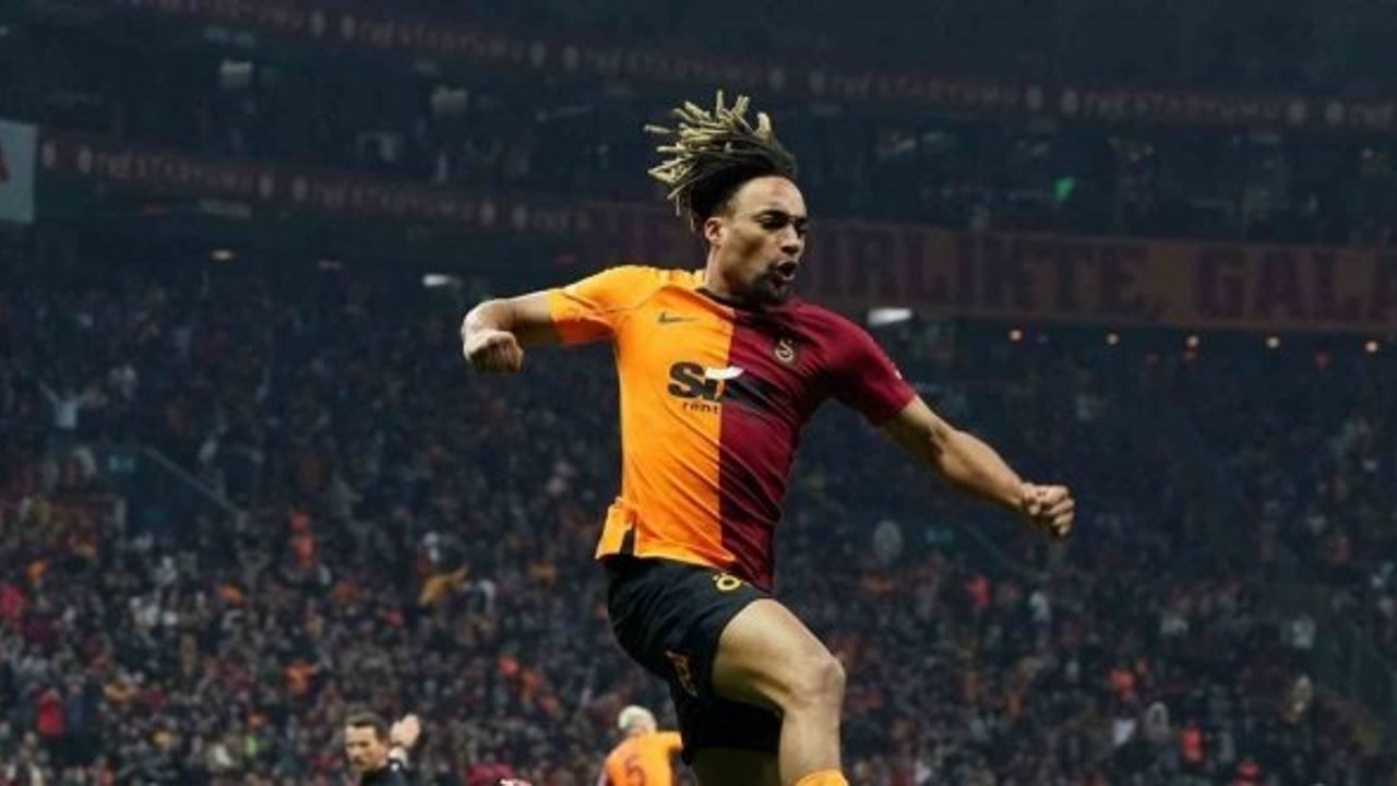 Sacha Boey bu sezon ilk gol sevincini yaşadı