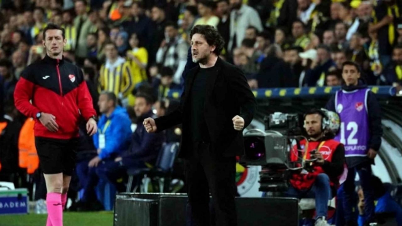 Spor Toto Süper Lig: Fenerbahçe: 3 - İstanbulspor: 3 (Maç sonucu)