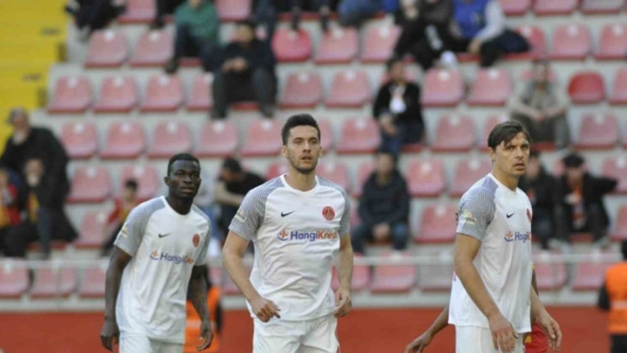 Spor Toto Süper Lig: Kayserispor: 3 - Ümraniyespor: 1 (Maç sonucu)