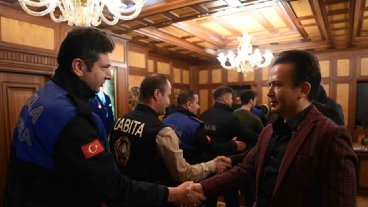 Tuzla Belediye Başkanı Dr. Şadi Yazıcı: “Kırgınlıkları, dargınlıkları bir yana bırakacağız”