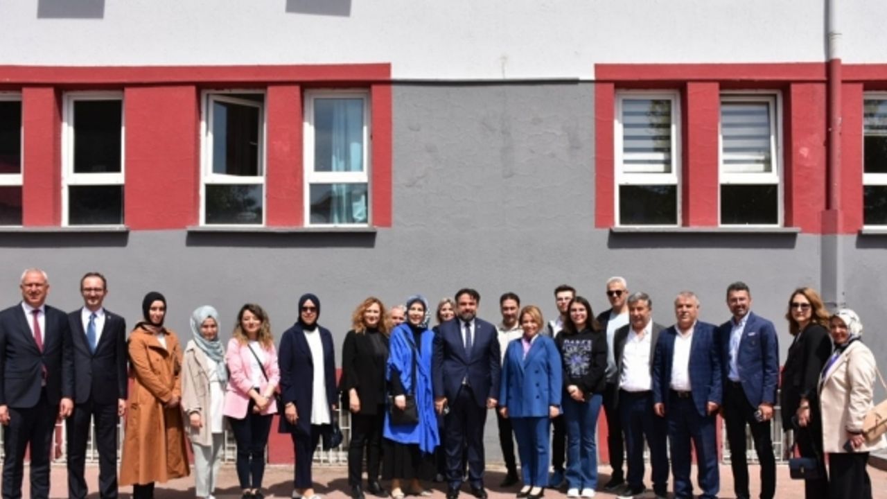 AK Parti Balıkesir İl Başkanı Ekrem Başaran oyunu kullandı