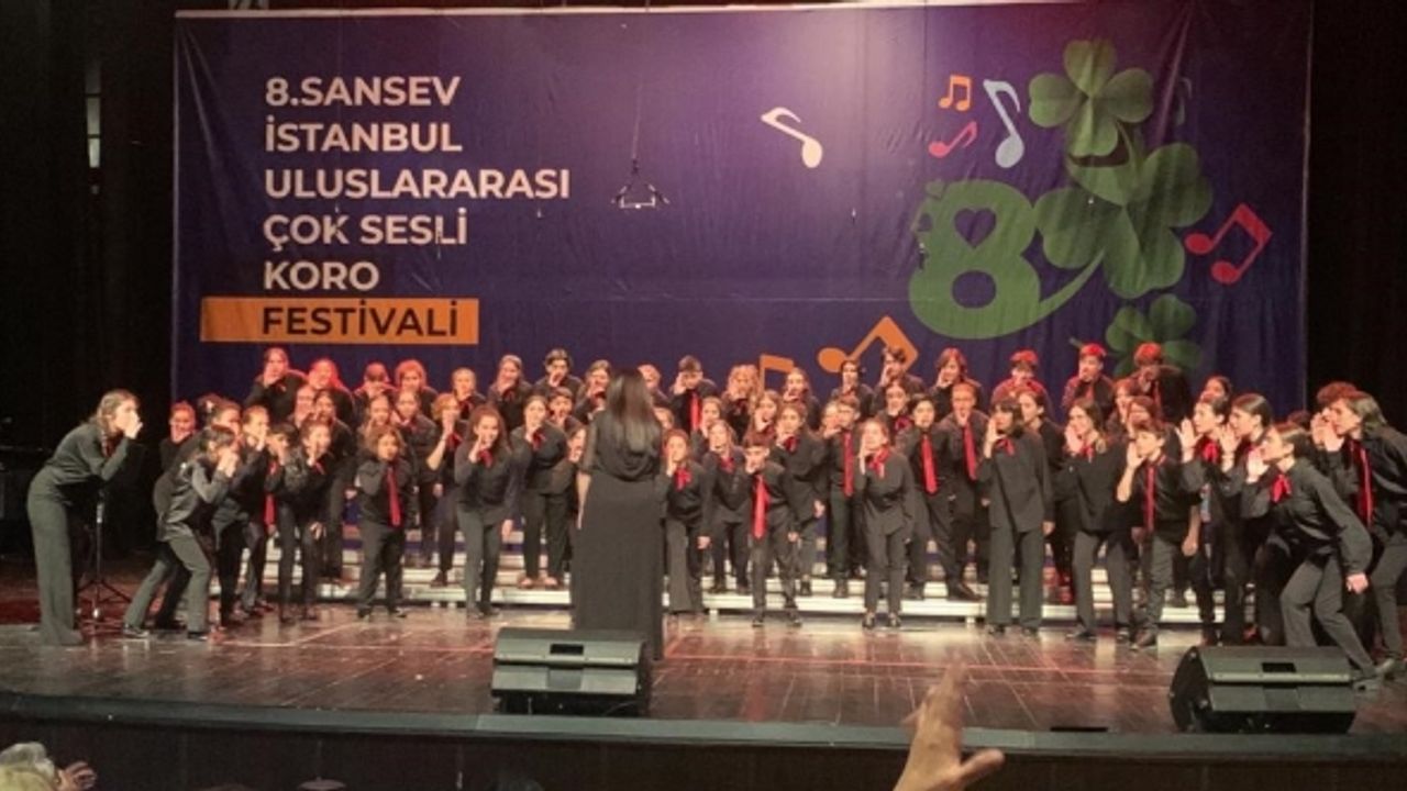 Çocuk Korosu 8. Sansev Uluslararası Koro Festivali’nden ödülle döndü