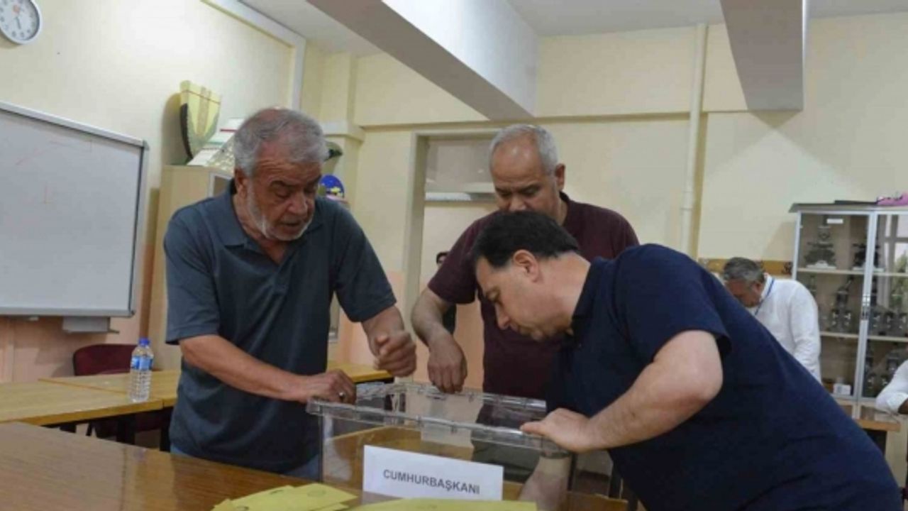 Depremin merkez üssü Kahramanmaraş’ta sandıklar açılıyor