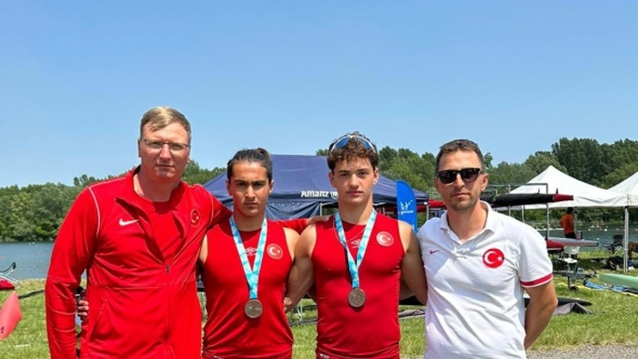 Köyceğizli kanocu Karahan ve Şahin Slovakya’dan madalyalar ile döndü