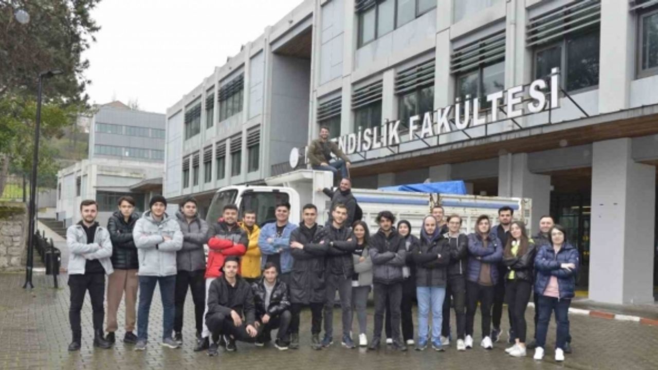 Mühendislik Fakültesi Teknoloji takımları ve öğrencilerinden TEKNOFEST başarısı