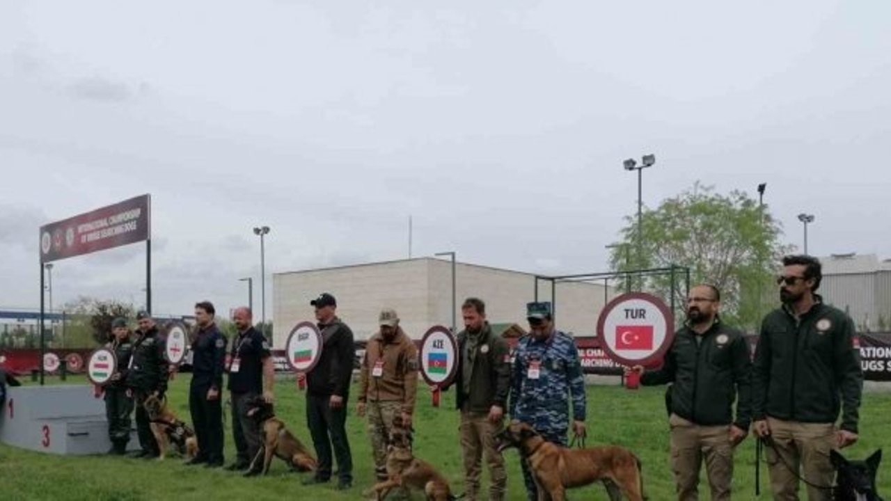 Narkotik Dedektör Köpekler Yarışması’nda Türkiye’yi temsil eden ’Nobel’ birinci oldu