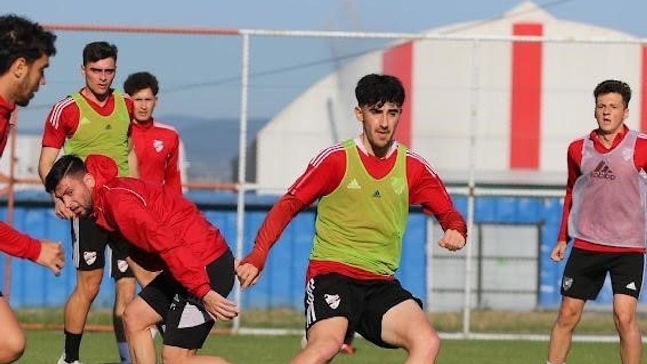 Rojhat Sağlam: "İlk kez A Takım’da oynadığım için çok mutluyum"