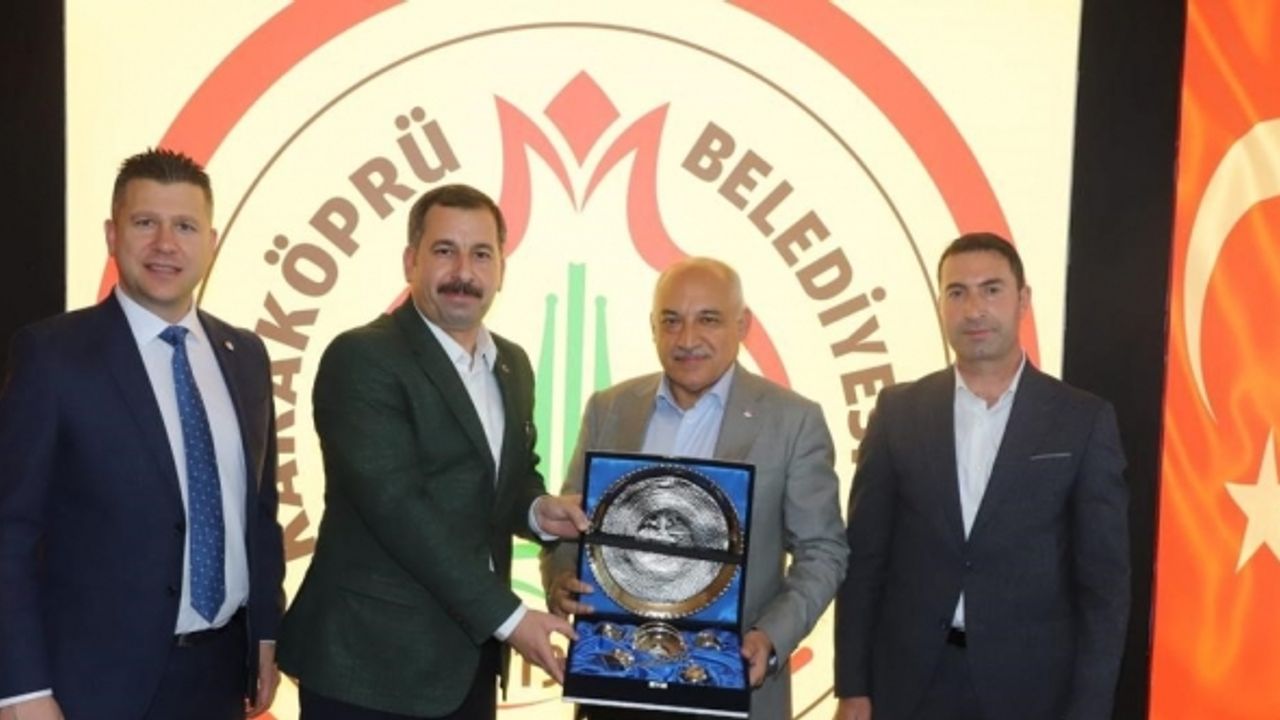 TFF Başkanı Büyükekşi’den, Karbel Karaköprü Belediye Spor’a ziyaret