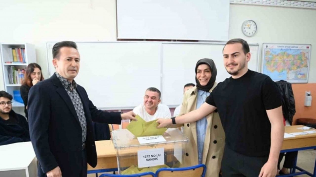 Tuzla Belediye Başkanı Dr. Şadi Yazıcı: “Türkiye Yüzyılını hep birlikte imar, inşa ve ihya edelim”