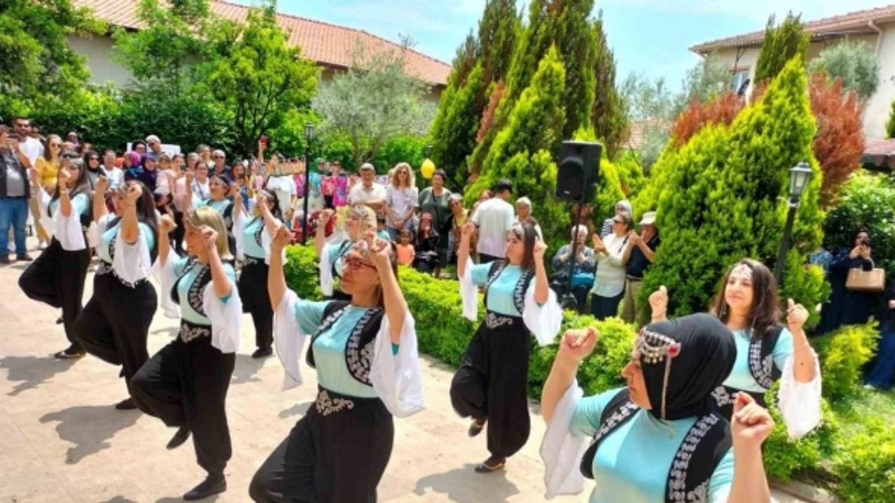 Köyceğiz’de Hayat Boyu Öğrenme Haftası sergi açılışı ile başladı