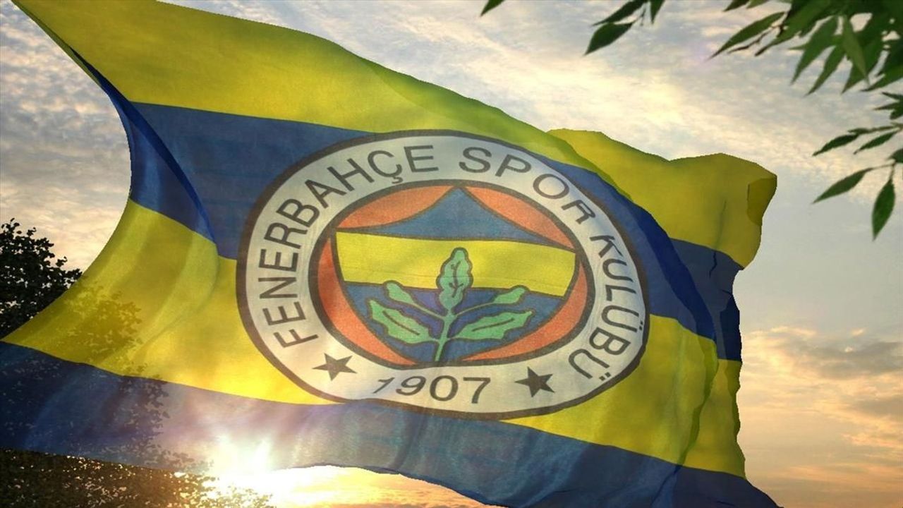 Fenerbahçe'nin yeni sezonda forma sponsorları kim olacak?