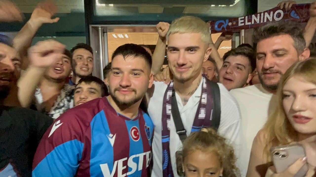 Trabzonspor, eski oyuncusu Berat Özdemir'i Trabzon'a getirdi