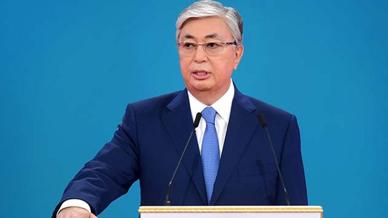 Kazakistan’da hükümet istifa etti!