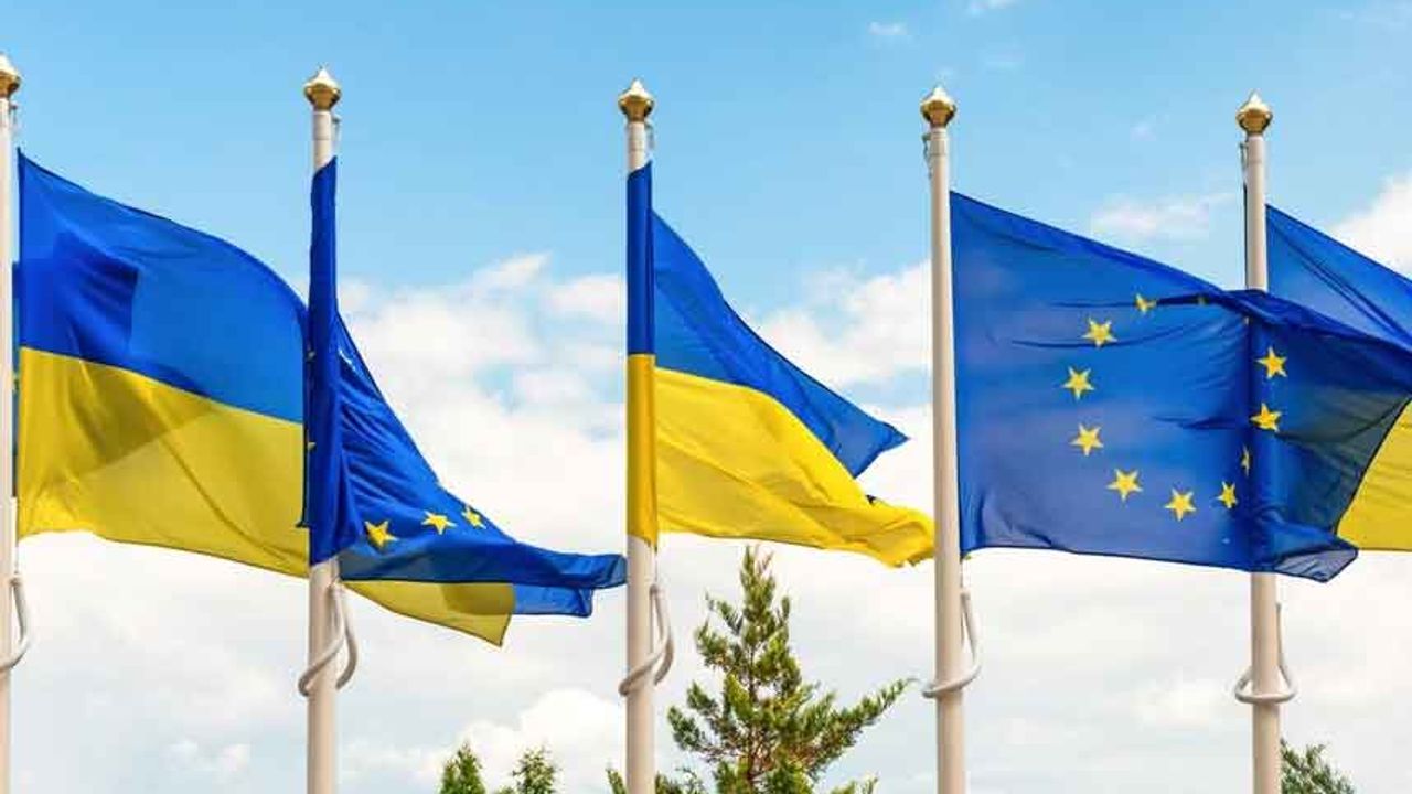 AB liderleri Ukrayna’ya 50 milyar euroluk fonda anlaştı
