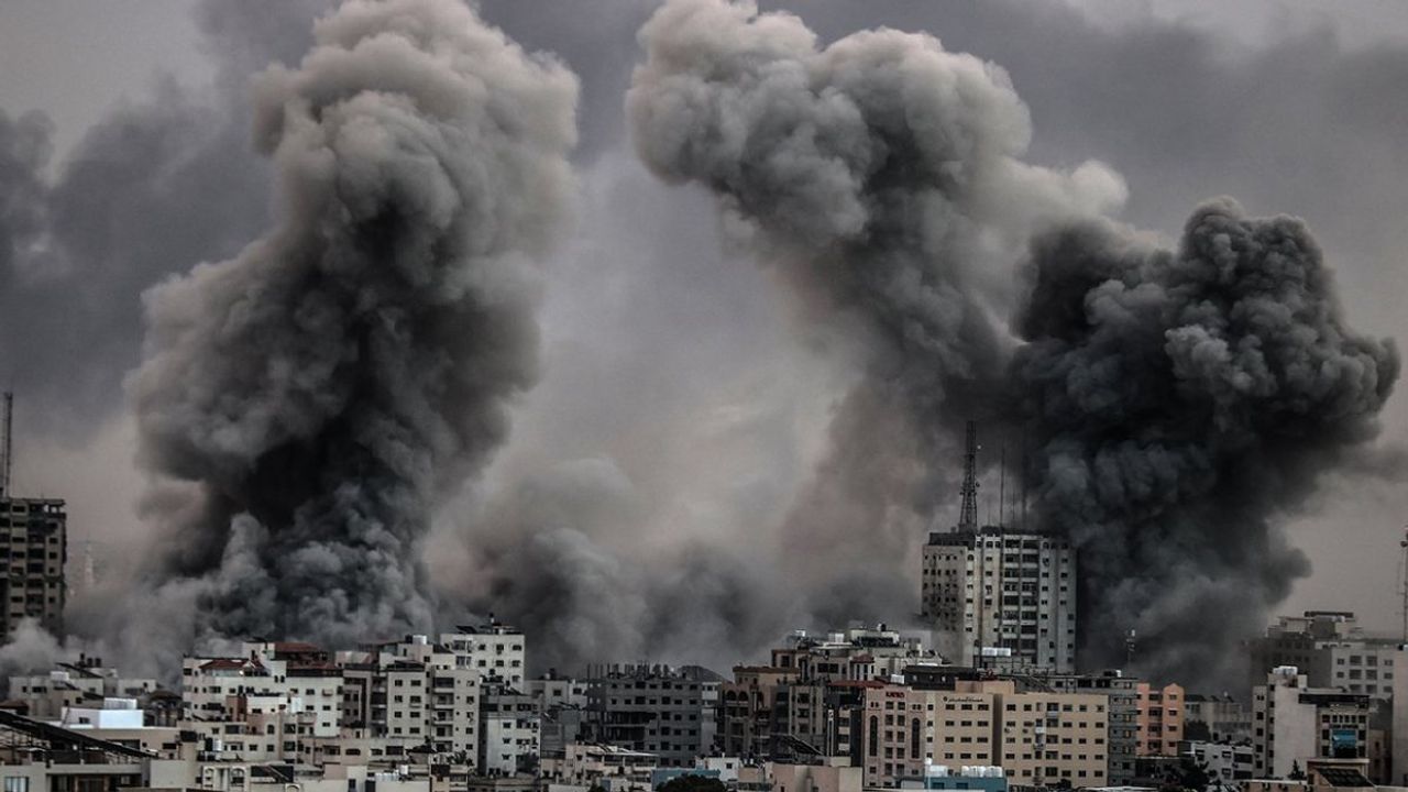 İsrail medyası yazdı: “İsrail askerleri Gazze’de evleri yasal onay olmadan ateşe veriyor”