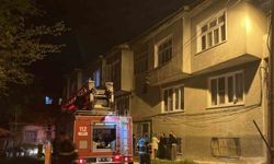Burdur’da çatı yangını