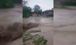 Alaca’da sağanak su taşkınlarına yol açtı