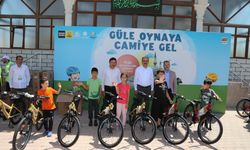 Konya'da Güle Oynaya Camiye Gel Projesi'nde bisiklet dağıtımı başladı