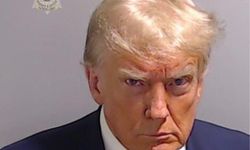 Trump, sabıka fotoğrafını bastırdığı ürünleri satışa çıkardı