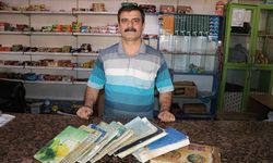 10 yıldır veresiye defteri biriktiriyor
