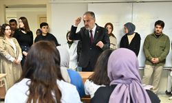 Bursa'da 10 bin öğrenciye 80 milyon liralık burs