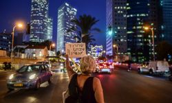 İsrail’de Netanyahu karşıtlarından “yakınlarımızı geri getirin” protestosu