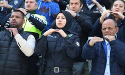 Türk polisinden işaret diliyle İstiklal Marşı