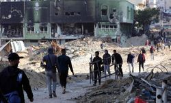 Refah’taki yerinden edilmiş Filistinlilerin gergin bekleyişi sürüyor