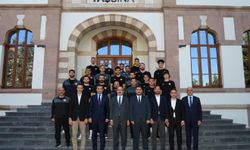 Türkiye Basketbol Ligi'ne yükselen takım, Başkan Altay'ı ziyaret etti
