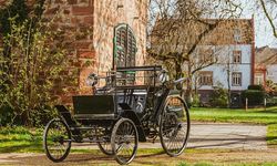 130 yıl önce ilk seri üretilen araç Mercedes-Benz Motor-Velocipede, geleceğe ilerliyor