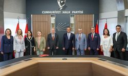 CHP lideri Özgür Özel, Zafer Partisi Genel Başkanı Ümit Özdağ’ı ağırladı